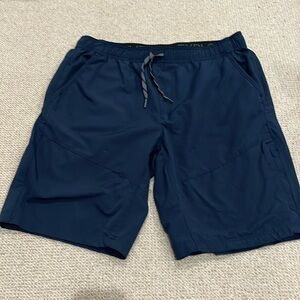 Gerry men’s large navy blue shorts with pockets and zip rear pocket